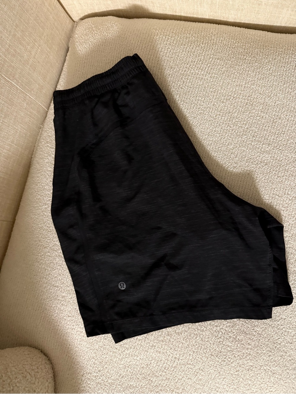 Men’s lululemon shorts size L